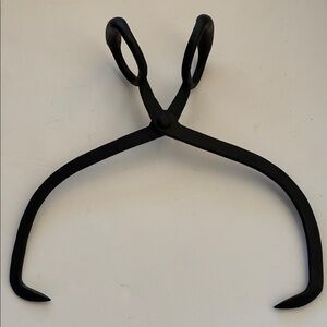 ANTIQUE 1910 CAST IRON HAND FORGED ICE
BLOCK TONGS 
ICEMAN DELIVERY TOOL